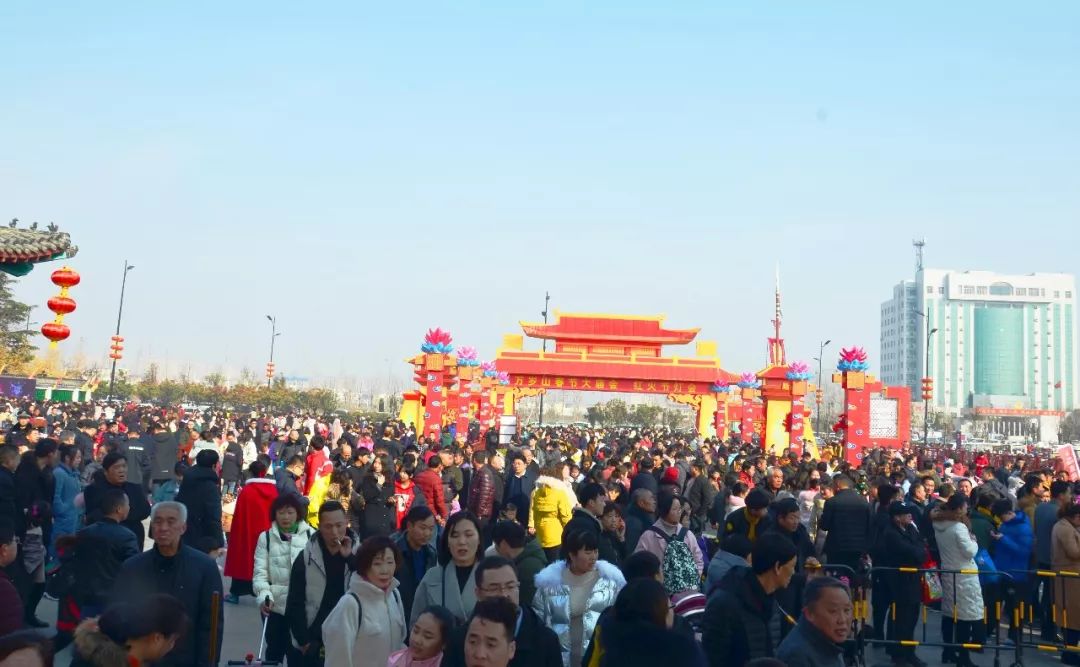 河北高塔主场大胜沙尔克，喜迎开门红