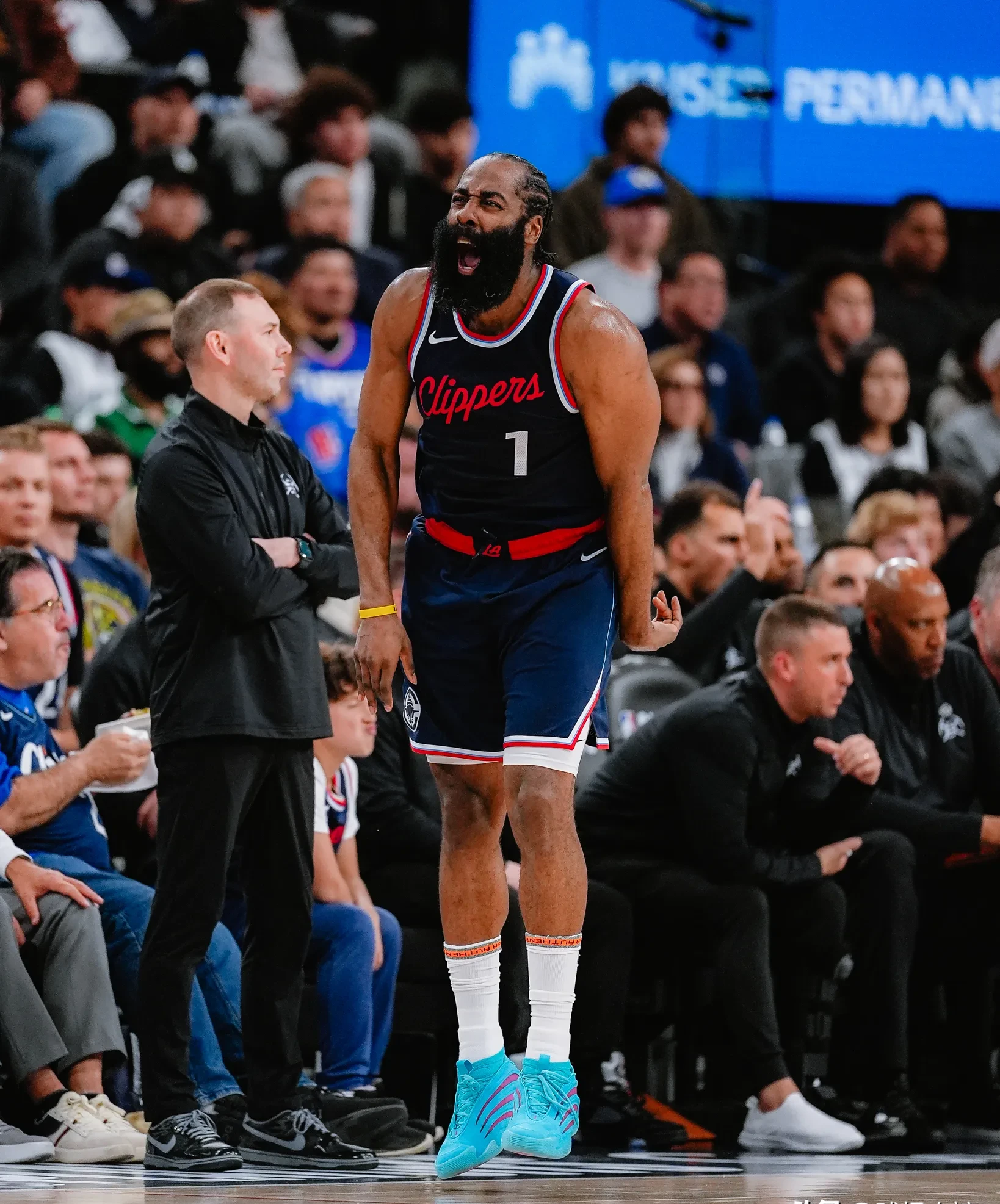 PG平台-火箭遭遇连败，哈登状态低