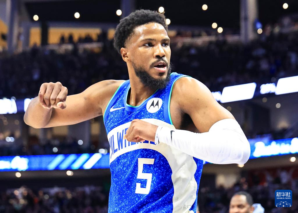 雄鹿再胜篮网，系列赛领先优势扩大的简单介绍