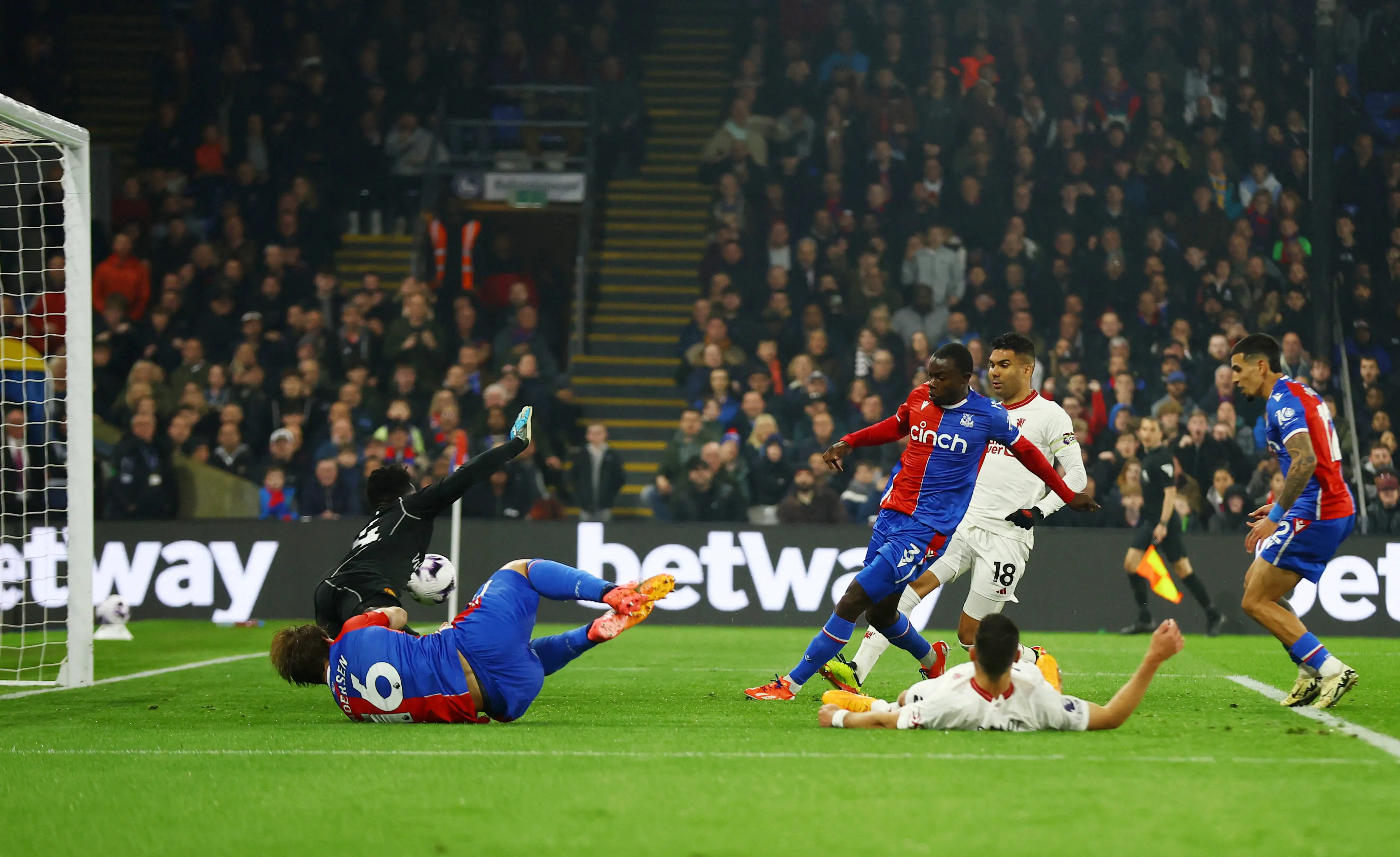 PG平台-阿森纳客场得胜，伯恩茅斯难逃败局