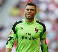 意大利门将连续三场零封，打破记录