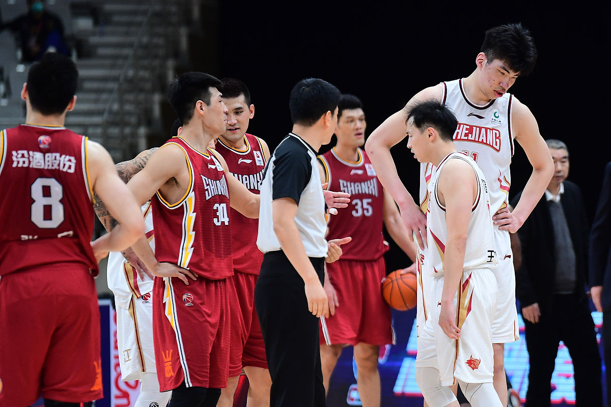辽宁男篮遭遇惨败，备战需重整旗鼓