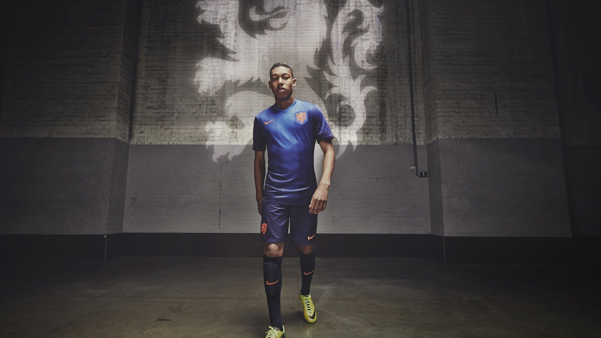 澳网与拉沃尔杯，兹维列夫的两副镜像